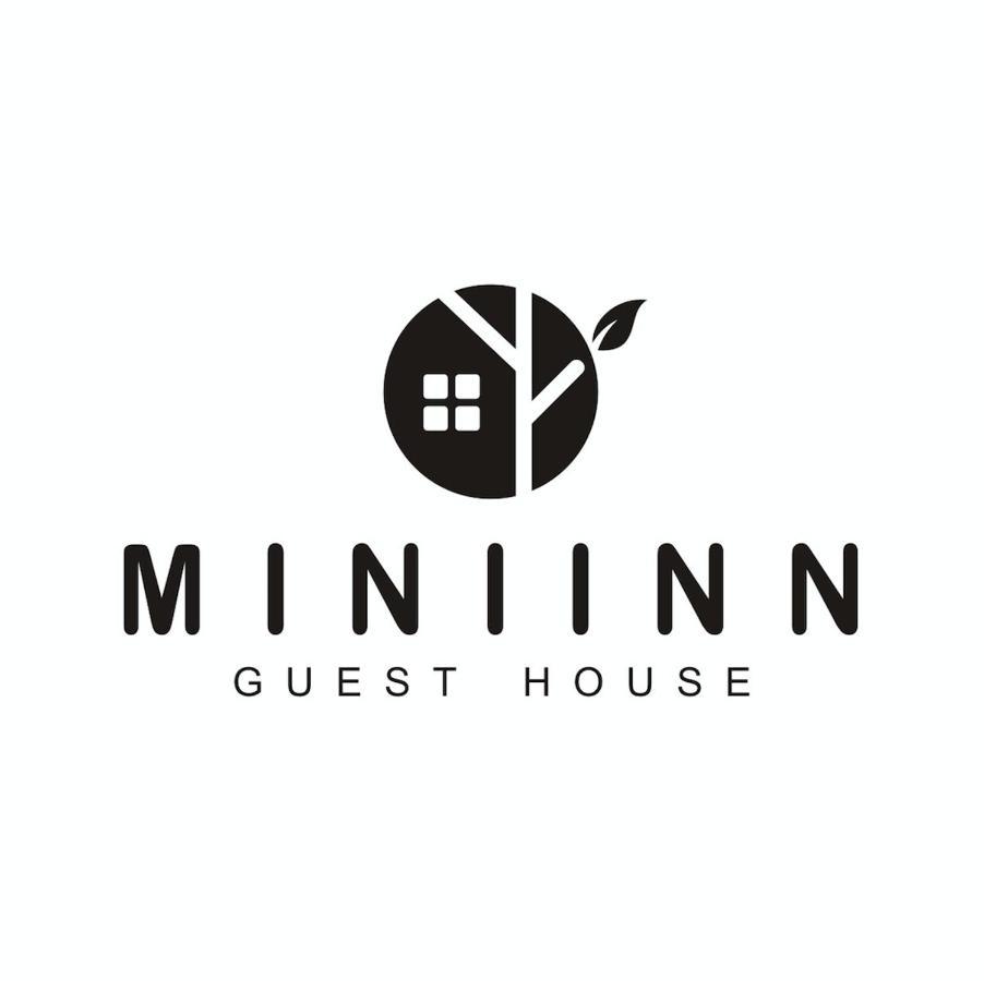 Miniinn Guest House 斯里巴加湾市 外观 照片